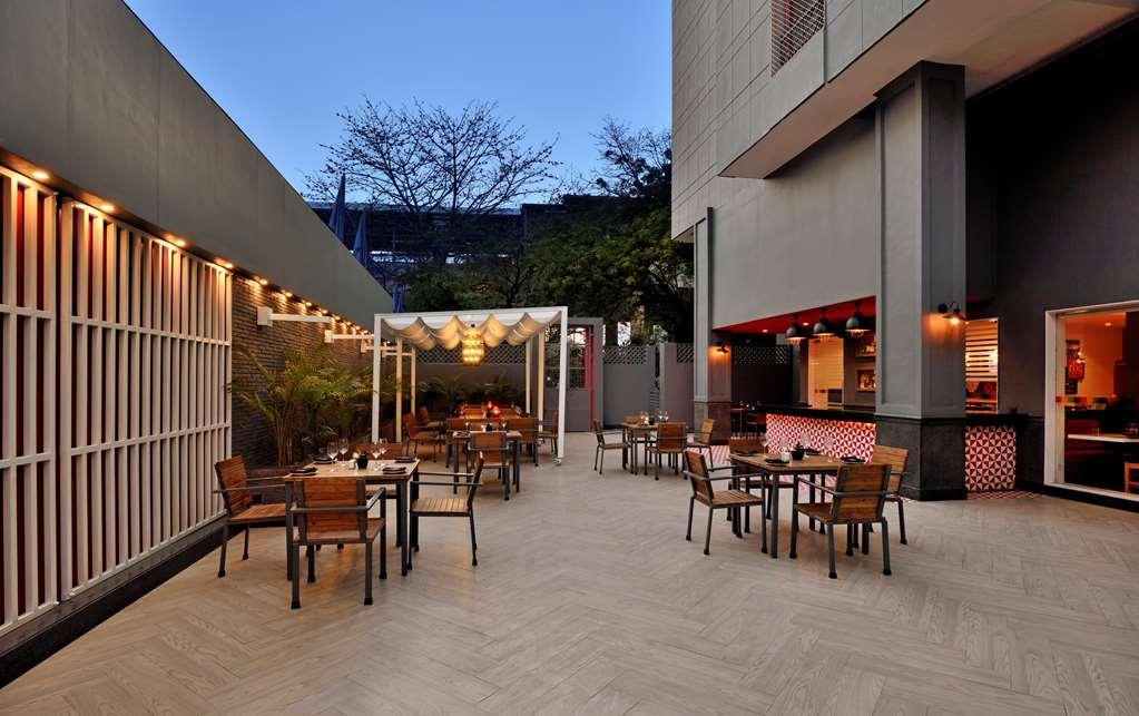 Park Inn By Radisson New Delhi Lajpat Nagar Restaurant photo