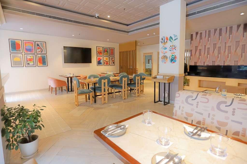 Park Inn By Radisson New Delhi Lajpat Nagar Restaurant photo