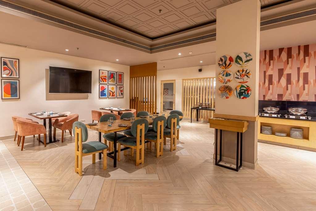 Park Inn By Radisson New Delhi Lajpat Nagar Restaurant photo
